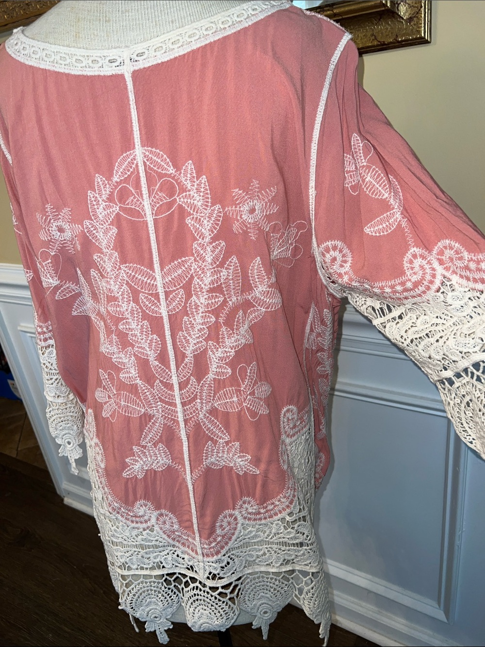 Rose Pink Embroidered boho Crochet-Trim Tunic Top - Picture 7 of 8